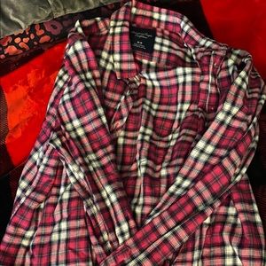 American Eagle button down
